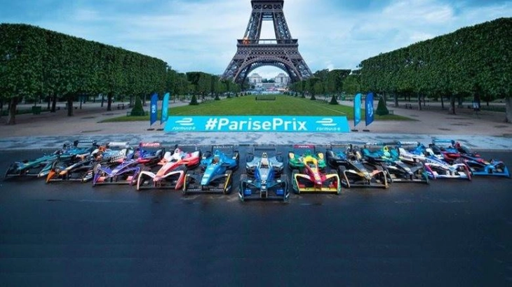 La Formula E fa tappa a Parigi