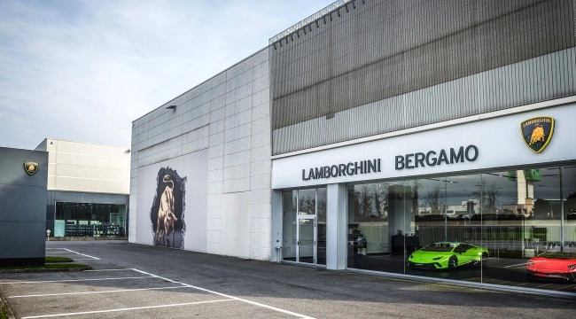 Lamborghini Bergamo si rinnova