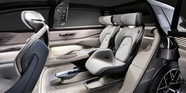 Audi urbansphere concept: la mobilità del prossimo futuro nel segmento del lusso.